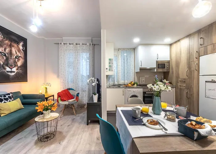 Inside Old Town By Alojarte ビルバオ