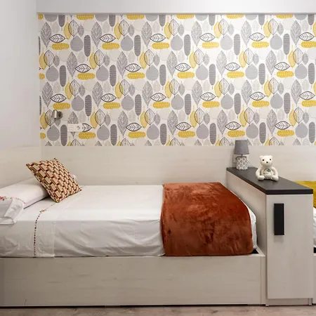 Апартаменти Inside Old Town By Eba Homes *